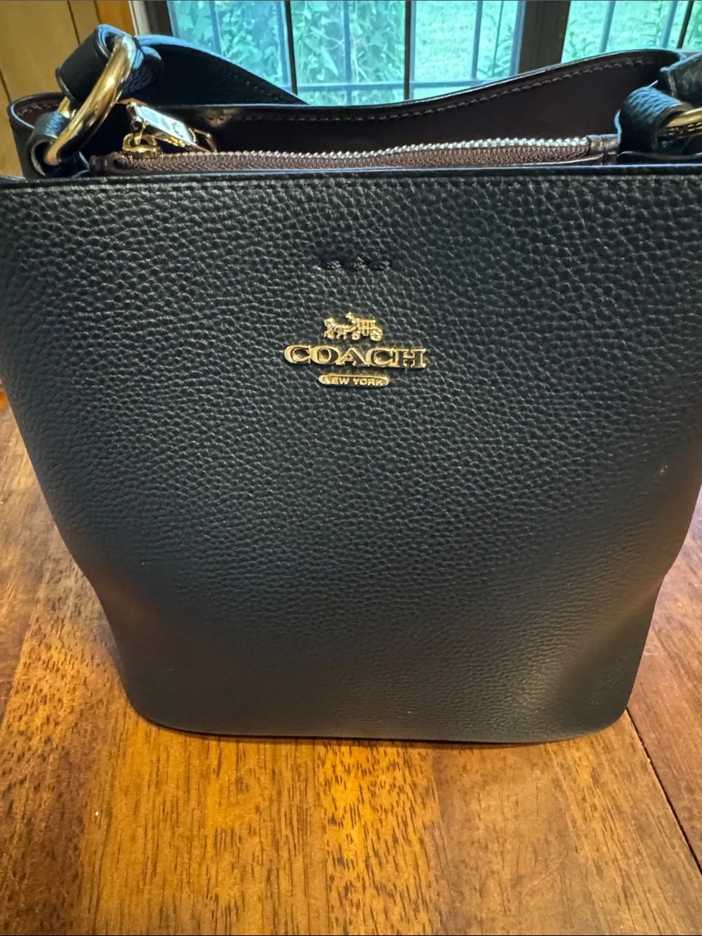 Coach sleek pebble
